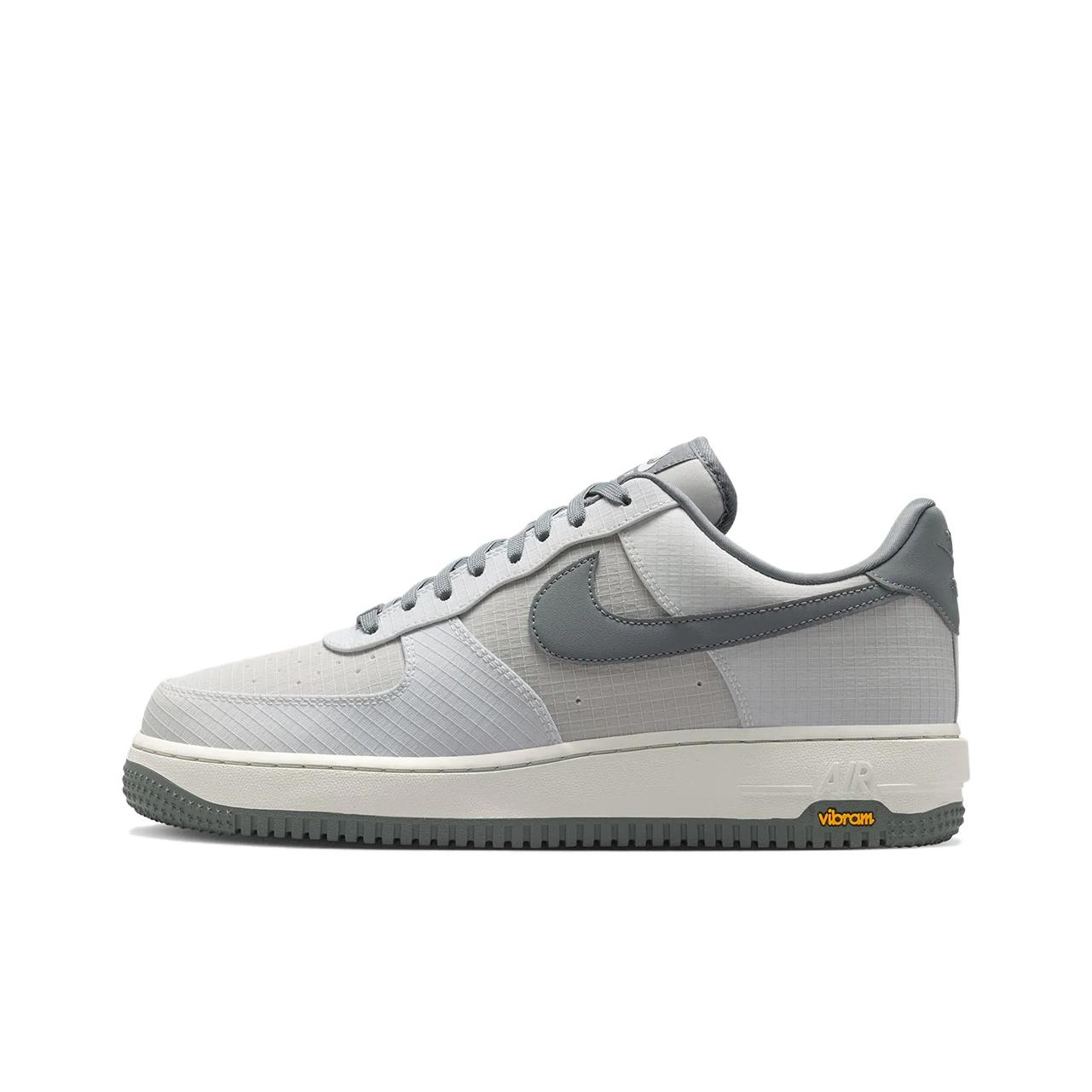 ナイキ エアフォース1 ロートップ スケートボードシューズ  - Nike Shoes Air Force 1 のレビューと価格