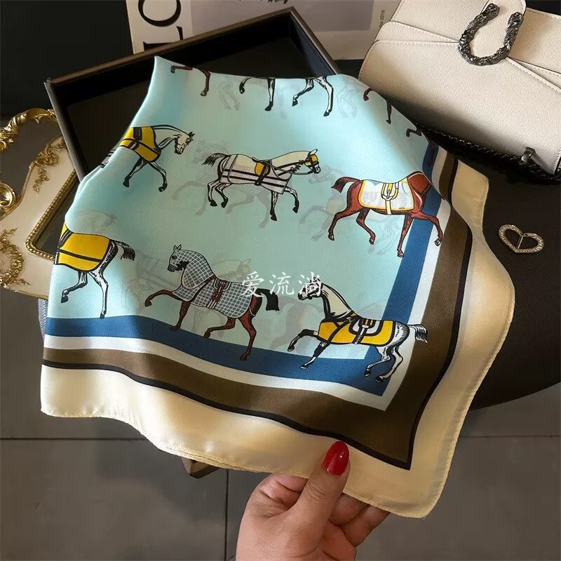 70 センチメートル正方形スカーフ女性のためのレトロプリント - Ascot Neck Scarf のレビューと価格