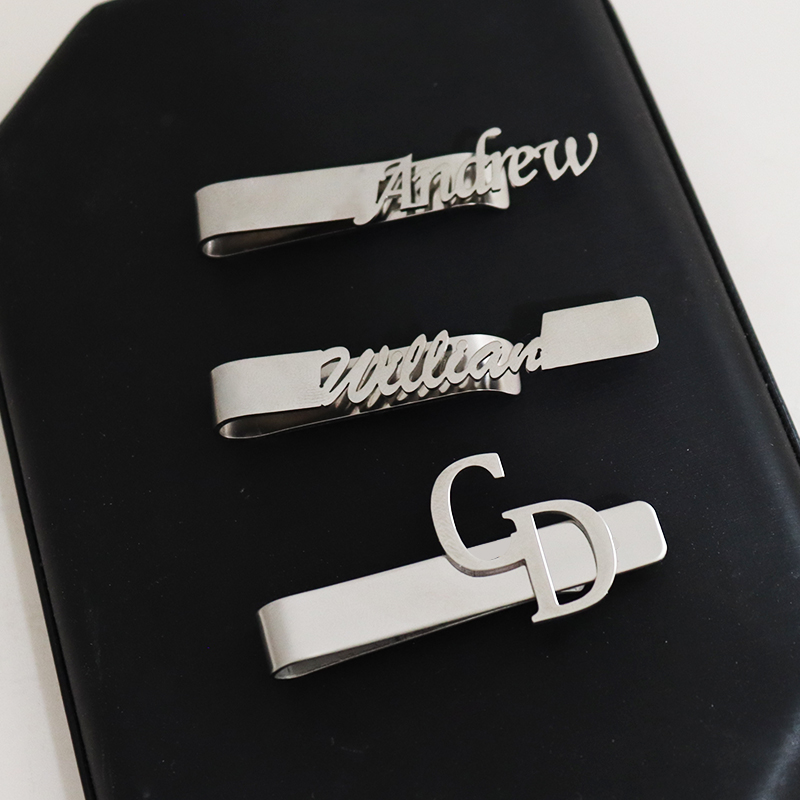 DIY 文字名パターン 4.8*0.8 センチメートルネクタ - Tie Clip Silver のレビューと価格